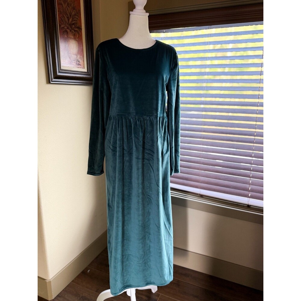 Vintage Caroline Wells Collection size 12 velvet green dress